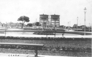 Caixas d'água de ferro - Praça Clóvis Beviláqua