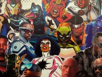 A sala “Black Heroes” no Sana é dedicada exclusivamente aos super-heróis e personagens negros (Foto: Rafael Santana/ Rádio Universitária FM)